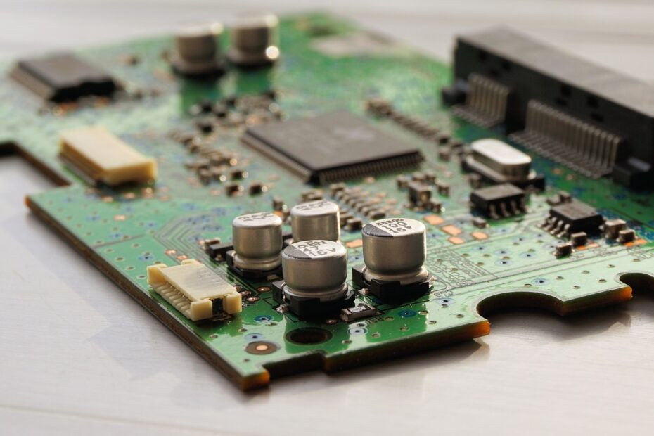 Sert PCB Tablosu Tipi PCBA Devre Tablosu Montajı SMT THT Çin ve Kamboçya'da Anahtarlı Hizmet