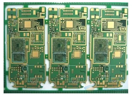 RCC Yapım Malzemesi için Dondurma Altın PCB Montajı 0.2mm 8mil Min Delik Boyutuna Eriş